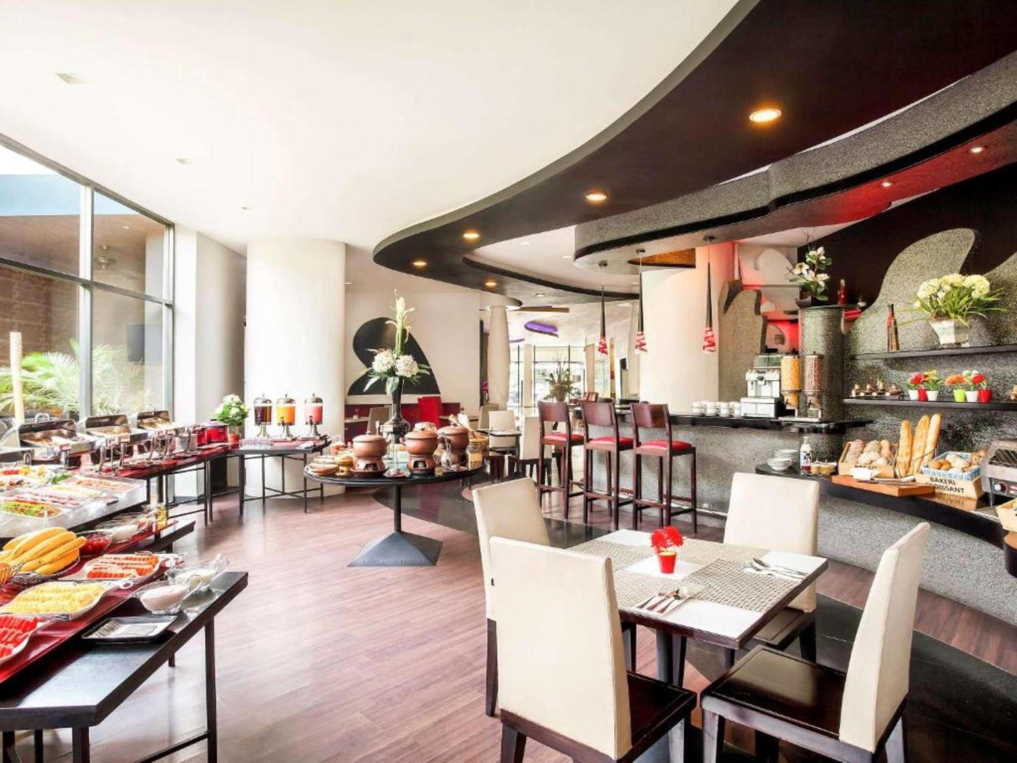 Horison Arcadia Wahid Hasyim Hotel Jakarta Ngoại thất bức ảnh